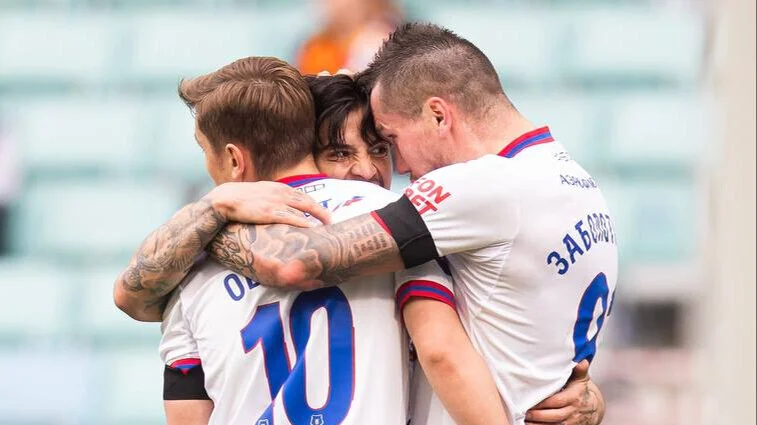 «Ростов» и ЦСКА сыграли нулевую ничью в первом туре РПЛ «Ростов» и ЦСКА сыграли нулевую ничью в первом туре РПЛ