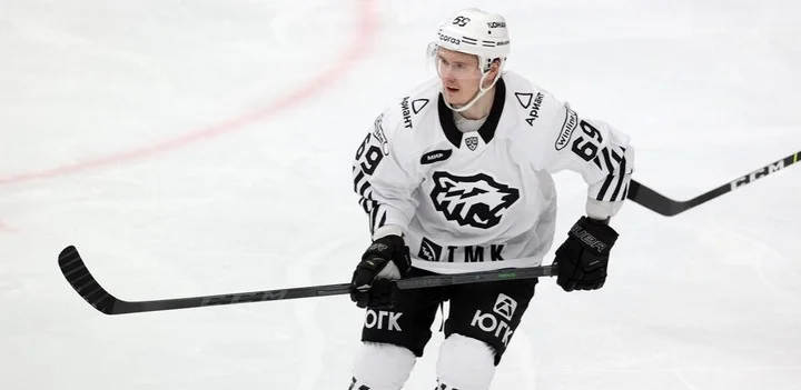 Форвард Сергей Шумаков стал игроком «Лады» Форвард Сергей Шумаков стал игроком «Лады»