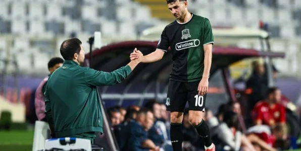 Мостовой: Сейчас футбольным бизнесом правят менеджеры, блогеры, айтишники – это кошмар Мостовой: Сейчас футбольным бизнесом правят менеджеры, блогеры, айтишники – это кошмар