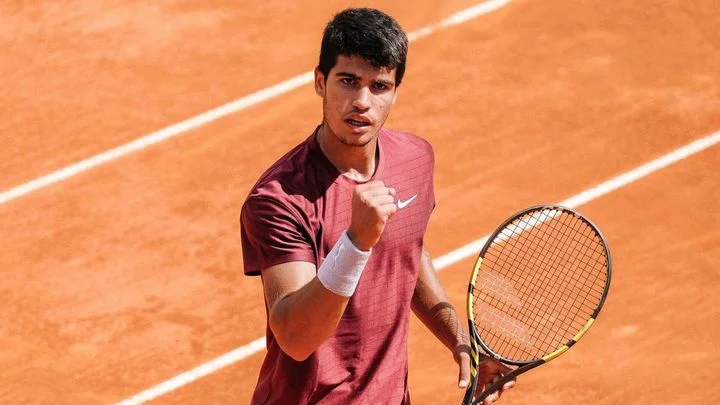 Карлос Алькарас: «Хотел пойти на церемонию открытия Олимпийских игр, но завтра у меня два матча, так что желательно отдохнуть» Карлос Алькарас: «Хотел пойти на церемонию открытия Олимпийских игр, но завтра у меня два матча, так что желательно отдохнуть»