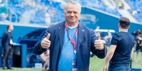 Медведев отреагировал на информацию об интересе «Зенита» к Коштинье Медведев отреагировал на информацию об интересе «Зенита» к Коштинье