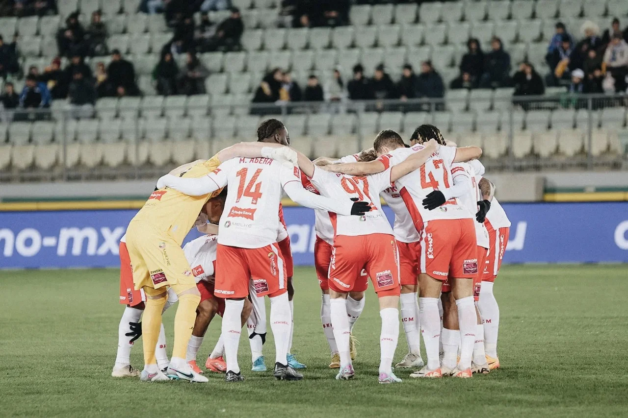 Губерниев: «Спартак» явно находится в зоне турбулентности. Нужно еще 2-3 матча, чтобы сделать выводы Губерниев: «Спартак» явно находится в зоне турбулентности. Нужно еще 2-3 матча, чтобы сделать выводы