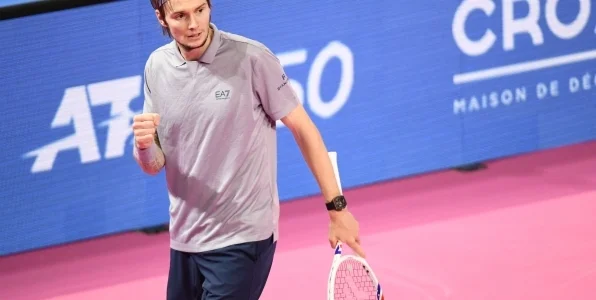 Янчук: теннисисты не от хорошей жизни меняют спортивное гражданство, нельзя их попрекать Янчук: теннисисты не от хорошей жизни меняют спортивное гражданство, нельзя их попрекать