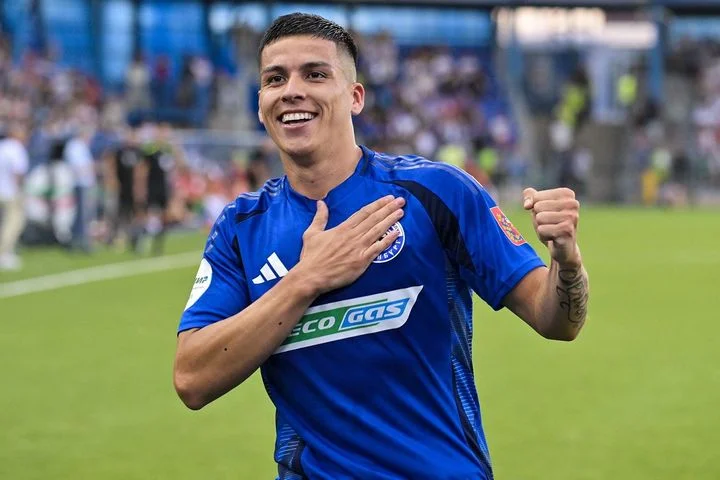 Матиас Перес: «Кто бы ни тренировал «Спартак», матчи с ними «Оренбург» чаще всего проводит очень хорошо» Матиас Перес: «Кто бы ни тренировал «Спартак», матчи с ними «Оренбург» чаще всего проводит очень хорошо»