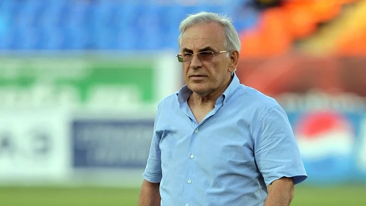 Гаджиев о работе на заводе: «Сделал 400 поддонов вместо 250, и мне снизили оплату» Гаджиев о работе на заводе: «Сделал 400 поддонов вместо 250, и мне снизили оплату»