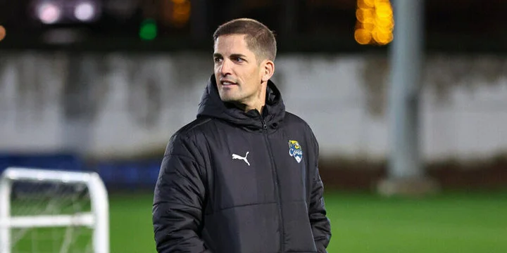 Роберт Морено о 2:2 с «Локомотивом»: «Доказали, что можем играть наравне с таким соперником» Роберт Морено о 2:2 с «Локомотивом»: «Доказали, что можем играть наравне с таким соперником»