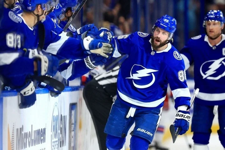 Гол и два ассиста Никиты Кучерова принесли победу «Тампе» над «Айлендерс» Гол и два ассиста Никиты Кучерова принесли победу «Тампе» над «Айлендерс»