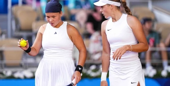 Веснина: Андреевой и Шнайдер надо готовиться к следующей Олимпиаде, золото выигрывают сыгранные пары Веснина: Андреевой и Шнайдер надо готовиться к следующей Олимпиаде, золото выигрывают сыгранные пары