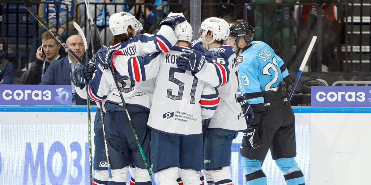 КХЛ вынесла предупреждение «Торпедо» за поведение фанатов после игры с «Динамо» КХЛ вынесла предупреждение «Торпедо» за поведение фанатов после игры с «Динамо»