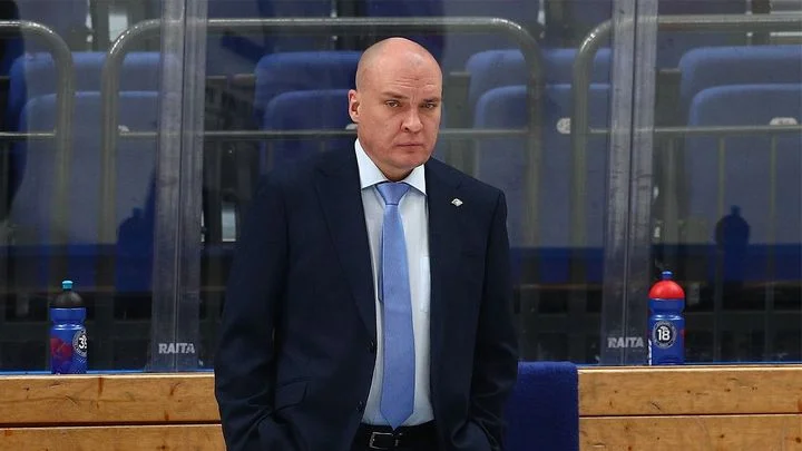 Андрей Разин про 2:3 с «Авангардом»: «Обидно проигрывать, когда счастье было рядом» Андрей Разин про 2:3 с «Авангардом»: «Обидно проигрывать, когда счастье было рядом»