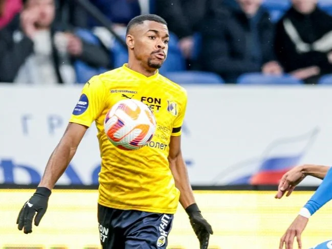 Агент Роналдо рассказал об ожиданиях от выступления форварда «Ростова» в предстоящем сезоне Агент Роналдо рассказал об ожиданиях от выступления форварда «Ростова» в предстоящем сезоне