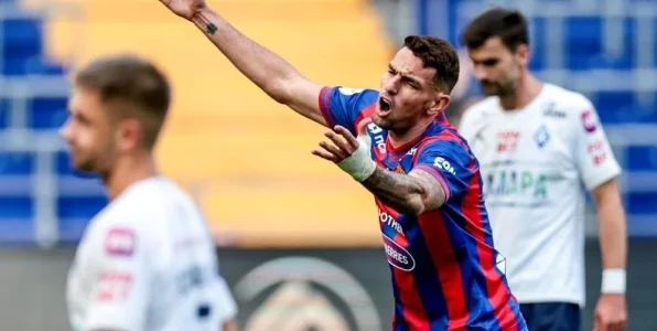 Виллиан Роша не покинет ЦСКА зимой, он счастлив в московском клубе Виллиан Роша не покинет ЦСКА зимой, он счастлив в московском клубе