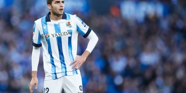 Терехин: «Динамо» может рассмотреть вариант с арендой Захаряна, когда он будет здоров Терехин: «Динамо» может рассмотреть вариант с арендой Захаряна, когда он будет здоров