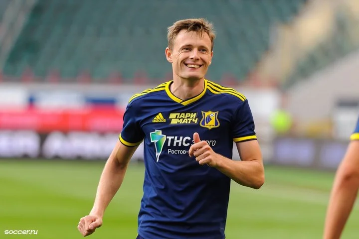 Чернов: «В прошлом году у «Ростова» была неудачная весна, но потом все хлопали в ладоши» Чернов: «В прошлом году у «Ростова» была неудачная весна, но потом все хлопали в ладоши»