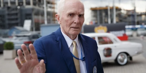 Пашков: чтобы изменить позицию ИИХФ, нужны активные контакты и дипломатия Пашков: чтобы изменить позицию ИИХФ, нужны активные контакты и дипломатия