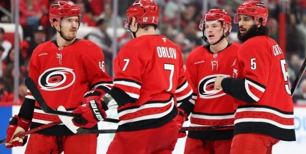 Орлов: Кочетков бывает агрессивным, иногда его надо успокаивать. Но он хороший парень Орлов: Кочетков бывает агрессивным, иногда его надо успокаивать. Но он хороший парень