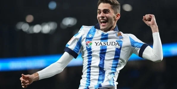 В «Реал Сосьедаде» сообщили, что Захарян не испытывает никаких проблем со здоровьем В «Реал Сосьедаде» сообщили, что Захарян не испытывает никаких проблем со здоровьем