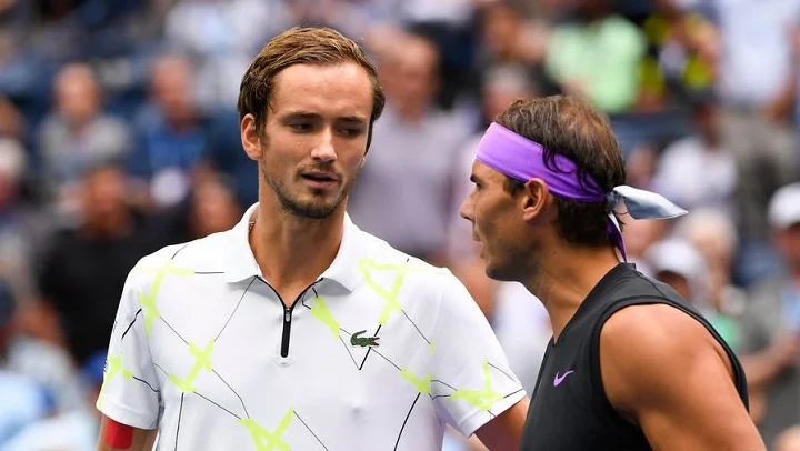 Медведев об «Уимблдоне»: «Буду рад, если смогу приехать в Британию и сыграть там» Медведев об «Уимблдоне»: «Буду рад, если смогу приехать в Британию и сыграть там»