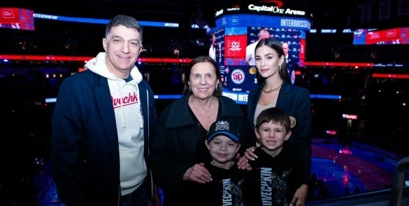 Первый тренер Овечкина: «Мама Саши очень переживает, она сама многое прошла» Первый тренер Овечкина: «Мама Саши очень переживает, она сама многое прошла»