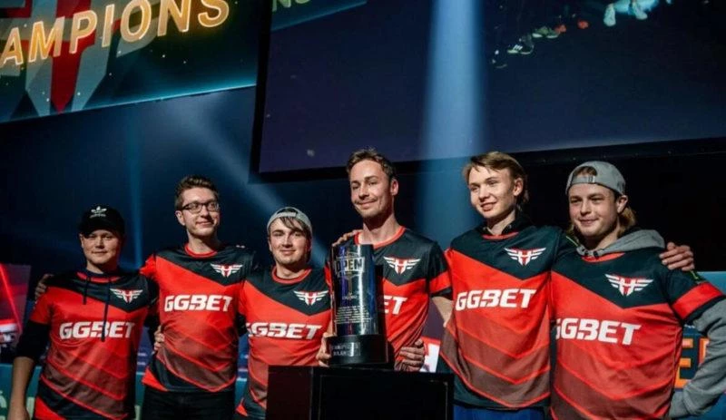 Лучшие команды Esports 2023 года от БК Pinnacle Лучшие команды Esports 2023 года от БК Pinnacle