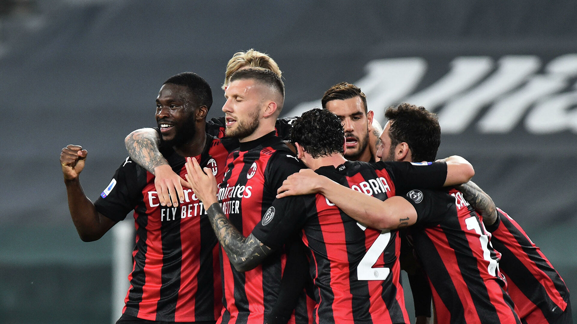 Сможет ли «Ювентус» нанести поражение вышестоящему «Милану» Сможет ли «Ювентус» нанести поражение вышестоящему «Милану»