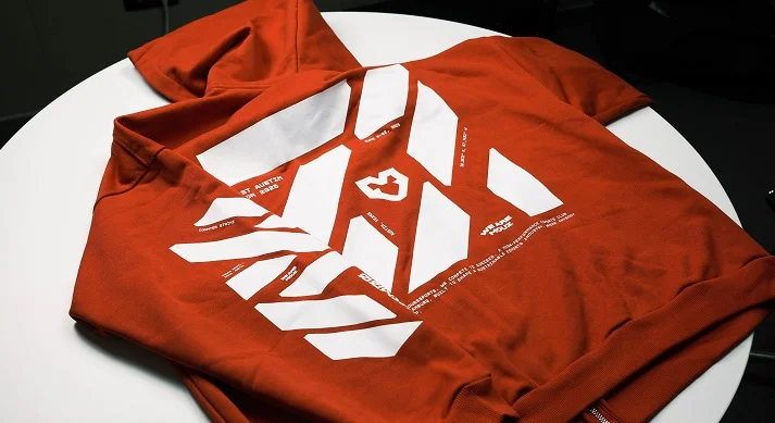 Fonbet и MOUZ выпустили лимитированную коллекцию мерча для топ-клиентов Fonbet и MOUZ выпустили лимитированную коллекцию мерча для топ-клиентов