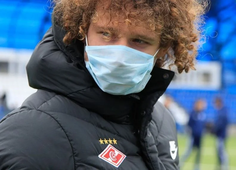 Будут ли футболисты играть в медицинских масках после возобновления чемпионатов?