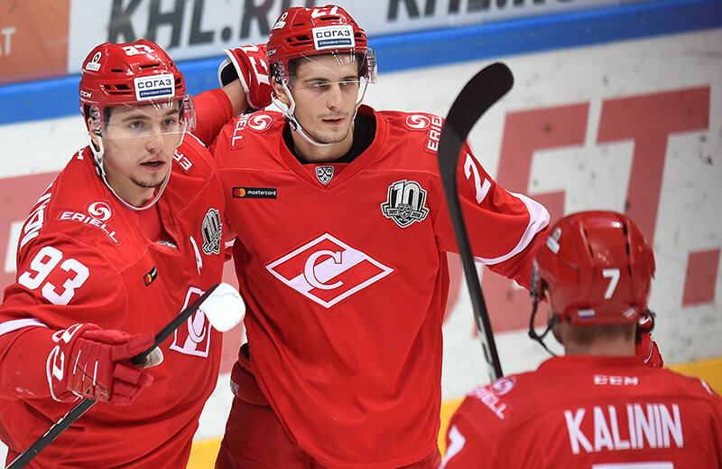 БК «Фонбет» предлагает выбрать лучшего игрока ХК «Спартак» осени-2019