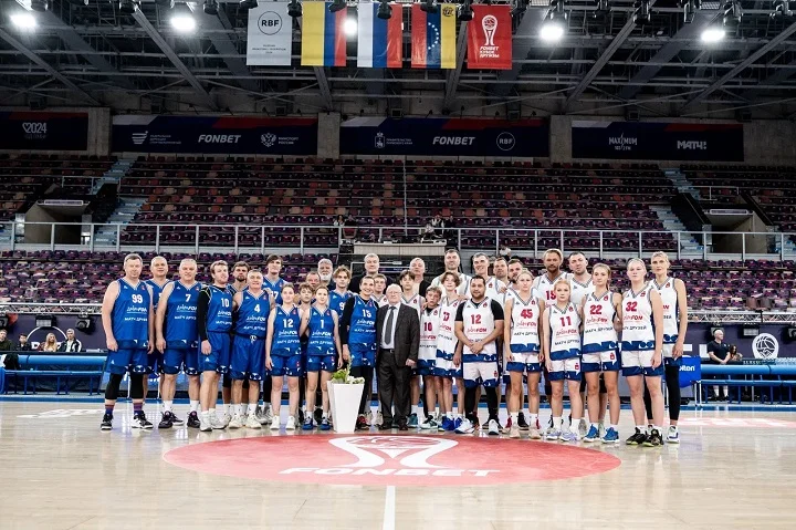 «ДоброFON» перечислил миллион рублей благотворительным фондам Перми «ДоброFON» перечислил миллион рублей благотворительным фондам Перми