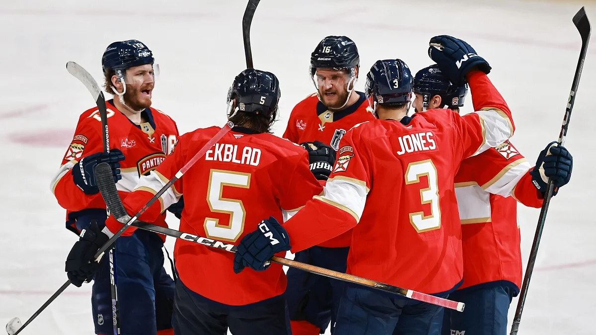 Первый матч сезона НХЛ: клиенты OLIMPBET уверены в победе «Флориды» над «Чикаго»