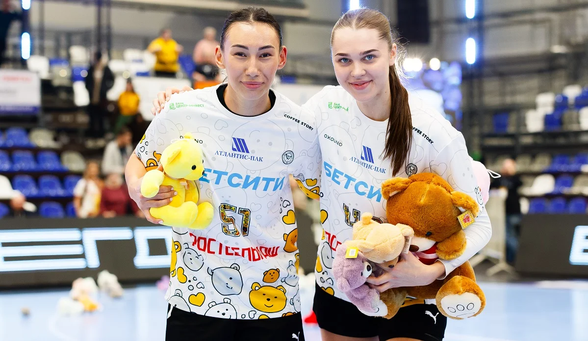 «Ростов-Дон» и БЕТСИТИ провели благотворительную акцию «Мишкопад» «Ростов-Дон» и БЕТСИТИ провели благотворительную акцию «Мишкопад»