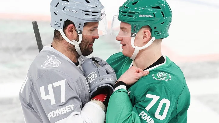 «Мы не можем проигрывать» Егор Сурин рассказал, чем похож на Александра Радулова «Мы не можем проигрывать» Егор Сурин рассказал, чем похож на Александра Радулова