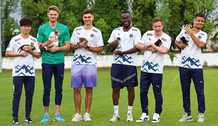 БК Леон и ФК “Сочи” запустили благотворительную акцию