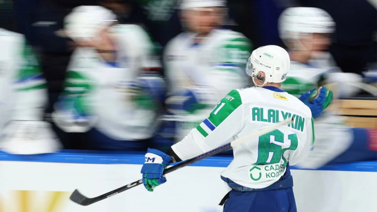 «Салават Юлаев» — «Локомотив»: в OLIMPBET выставили кэфы на 3-й матч серии