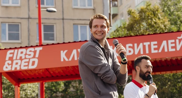 Александр Бублик открыл теннисный корт в Санкт-Петербурге Александр Бублик открыл теннисный корт в Санкт-Петербурге