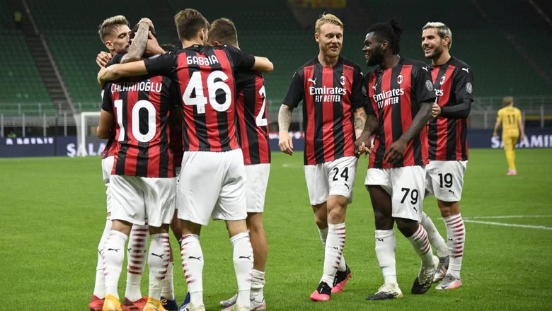 Наберет ли «Милан» три очка в игре с «Венецией» Наберет ли «Милан» три очка в игре с «Венецией»