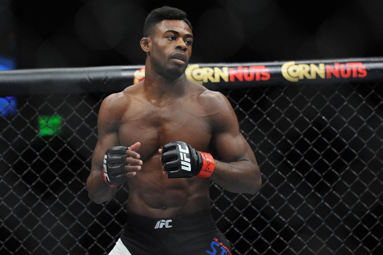 Какие шансы у бойцов в легчайшей категории забрать пояс у Яна? Какие шансы у бойцов в легчайшей категории забрать пояс у Яна?