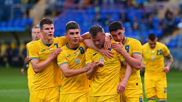 Продлит ли Украина свою беспроигрышную серию в матче с Нидерландами?