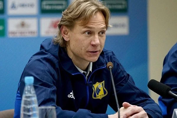 БК «1хСтавка»: уйдет ли Карпин из «Ростова»?