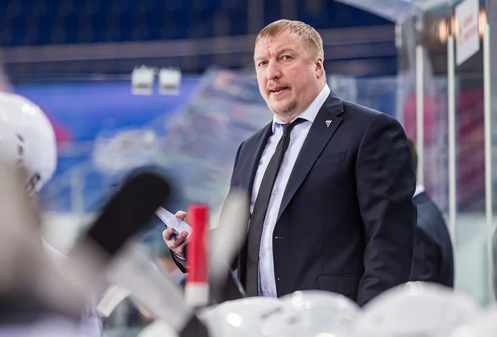 Алексей Заварухин о 5:2 с «Куньлунем»: «Во втором периоде мы так играть не должны. Успокоились, дали шанс сопернику, стали играть неправильно» Алексей Заварухин о 5:2 с «Куньлунем»: «Во втором периоде мы так играть не должны. Успокоились, дали шанс сопернику, стали играть неправильно»