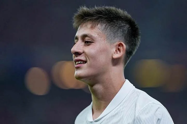 Тренер Турции Винченцо Монтелла: «Ощущается разница, когда у тебя в составе есть такой футболист, как Арда Гюлер» Тренер Турции Винченцо Монтелла: «Ощущается разница, когда у тебя в составе есть такой футболист, как Арда Гюлер»