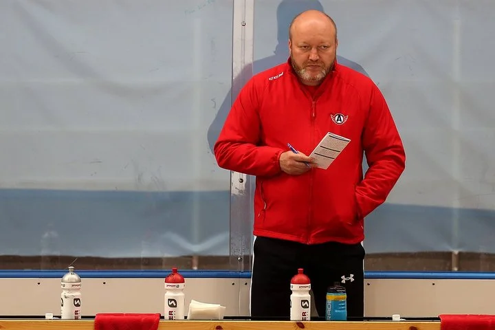 Николай Заварухин про 1:2 от «Барыса»: «Немного не хватает быстроты в завершении, хотя были хорошие моменты»