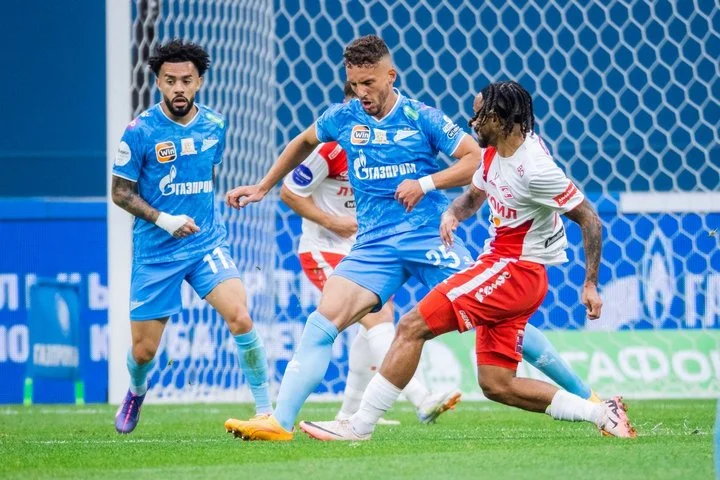 Александр Мостовой: «Зениту» в матче со «Спартаком» не хватало Глушенкова» Александр Мостовой: «Зениту» в матче со «Спартаком» не хватало Глушенкова»