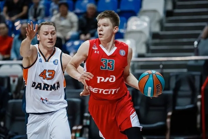 «Енисей» подписал Захара Ведищева из «Локомотива-Кубань»