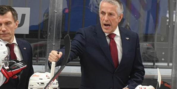 Плющев: Хартли в «Локомотиве» ярко обсуждают, но не считаю его выдающимся тренером Плющев: Хартли в «Локомотиве» ярко обсуждают, но не считаю его выдающимся тренером