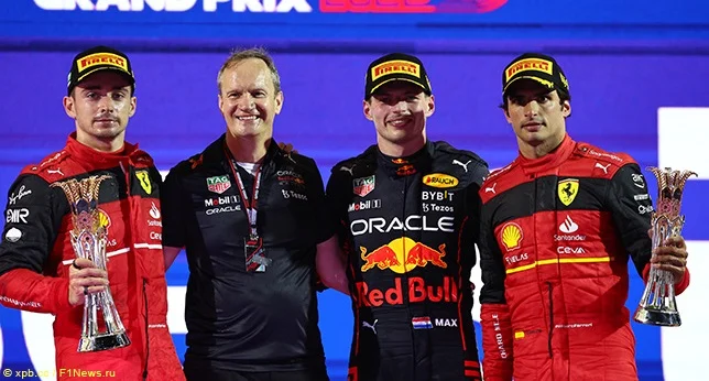 Ферстаппен о борьбе с Леклером: «Надеюсь, она продлится много лет» Ферстаппен о борьбе с Леклером: «Надеюсь, она продлится много лет»