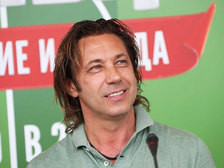 Александр Мостовой: «В 90-е попасть в «Спартак» считалось чем-то космическим, поэтому ребята и бежали, а клуб выигрывал все подряд. Был чемпионат одной команды»