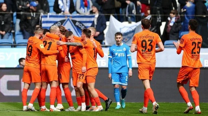 «Динамо» уступил «Уралу». «Зенит» может стать чемпионом уже сегодня «Динамо» уступил «Уралу». «Зенит» может стать чемпионом уже сегодня