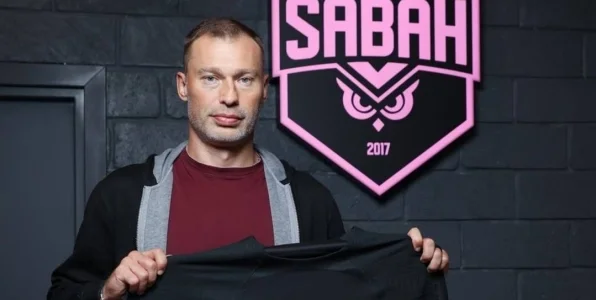 Пономарев: Березуцкому давно пора начать работать, со Слуцким в Китае он терял время Пономарев: Березуцкому давно пора начать работать, со Слуцким в Китае он терял время