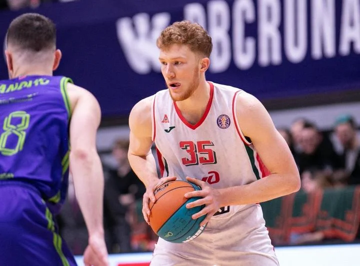 Защитник «Локомотива-Кубань» Владислав Емченко: «Хорошо знаем игру «Зенита». Успешный опыт в матчах с этим соперником у нас имеется» Защитник «Локомотива-Кубань» Владислав Емченко: «Хорошо знаем игру «Зенита». Успешный опыт в матчах с этим соперником у нас имеется»